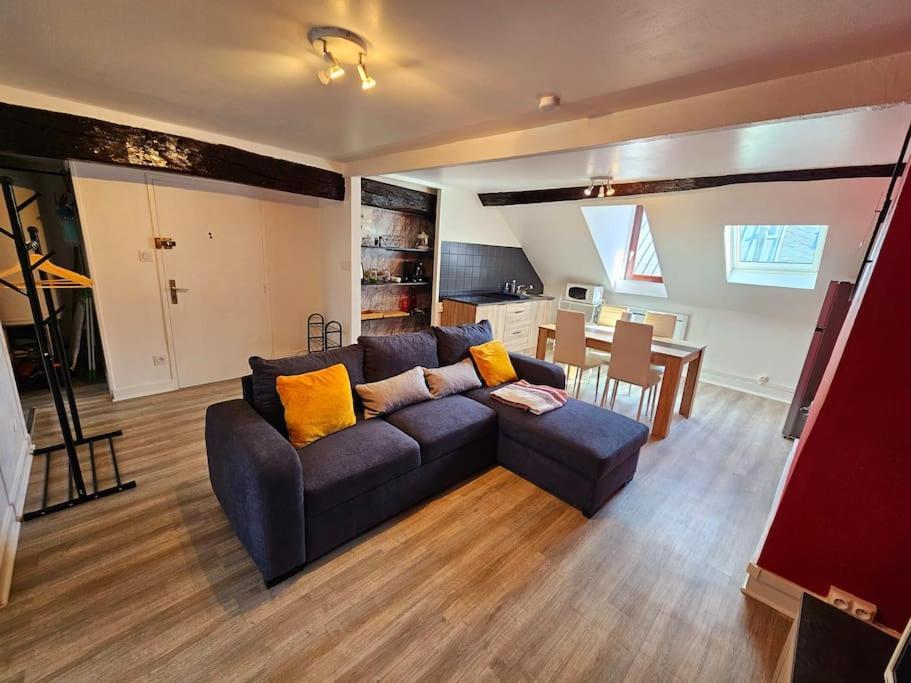 Le Bourbon Hypercentre Apartment Charleville-Mezieres Bagian luar foto